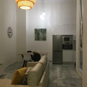 Apartamento Apartamento Nuevo En Casa Tipo Palacio, Cádis